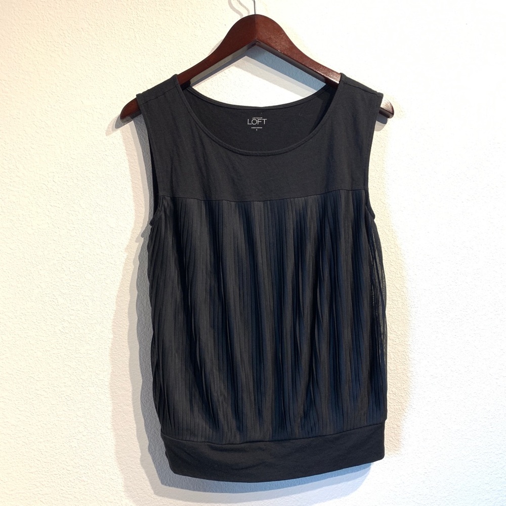 Ann Taylor | Black Sleeveless Top Sz S